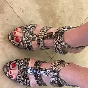 Snake platforms 10,Med, ankle straps